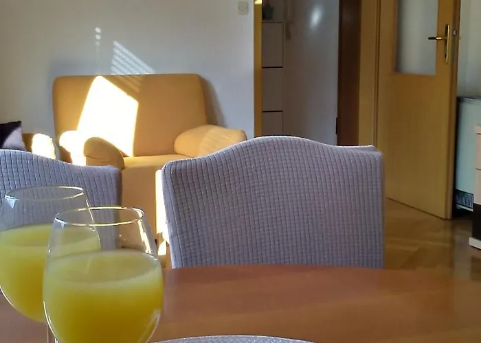 Visnjik 7-free Parking דירה